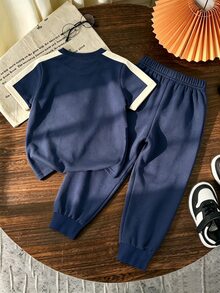 2件組青少年男孩時尚簡約舒適圓領T恤與運動長褲套裝，英倫學院風英文字母圖案設計，適合假期派對休閒穿著，春夏秋季小男孩首選，時尚休閒穿搭，街頭風，外出休閒穿著，返校派對 - 寶藍色 - 查看 5