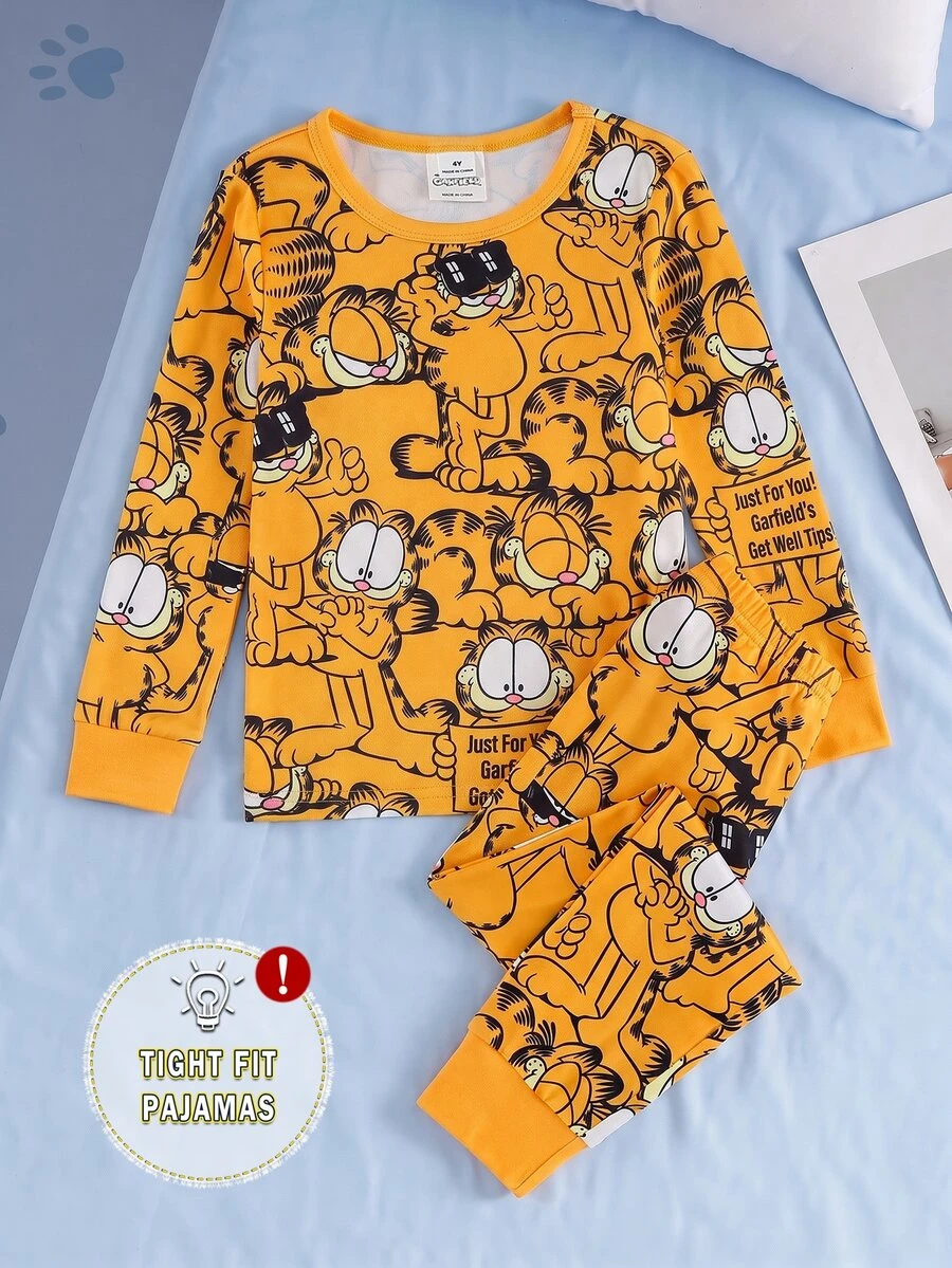 GARFIELD | SHEIN [Coffee Cat]2件組 男童時尚休閒經典黃色虎頭滿版印花圓領套頭長袖上衣與長褲，高彈性針織面料，修身舒適居家休閒套裝，適合居家與外出 - 黃色 - 查看 1
