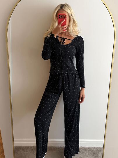 Livesso Women's Ditsy Floral Front Tie Long Sleeve Top And Long Pants Pajama Set