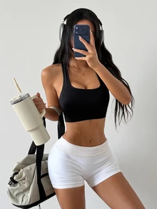 Coolane حمالة صدر رياضية مبطنة بدون درزات للنساء، توب رياضي قصير بظهر مفتوح وتصميم رايسر باك، تانك يوجا مضلع، ملابس رياضية للجيم بدعم متوسط، توب بيلاتس للياقة البدنية - الأسود - مشاهدة 5