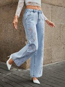 Selenza Plus Size Women's Casual Embroidered Jeans - Light Wash - View 6
