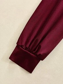 GlowEve 女款黑色緞面泡泡袖迷你洋裝，深V領，蕾絲下擺，抓皺腰部，修身剪裁，正式派對晚裝 - 酒紅色 - 查看 9