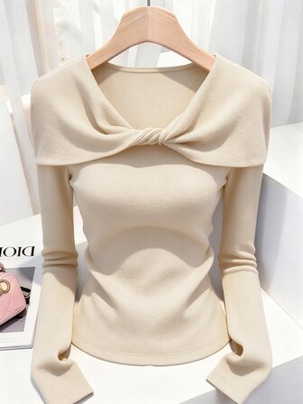 GlowEve Sweater Rajut Imitasi Bertekstur Bergaris Nyaman dengan Desain Melilit, Gaya Vintage, Pas Badan, Cocok untuk Perjalanan dan Pakaian Kasual.