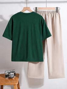 SHEIN 青少年男孩字母印花短袖T恤與口袋長褲休閒日常套裝 - 墨綠色 - 查看 2