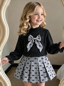 SHEIN Elladie kids 女童刺繡喇叭袖荷葉邊飾T恤與蝴蝶結裝飾百褶迷你裙套裝 - 黑色 - 查看 1