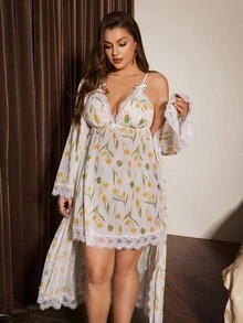 Slumberist Set Piyama Ukuran Plus: Cardigan dan Gaun Slip Cami dengan Hiasan Renda Seksi Motif Bunga dan Ikat Depan - Putih - View 4