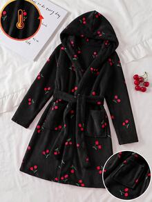 SHEIN 少女睡衣 秋冬新款 粉底紅櫻桃印花長袖連帽睡袍，保暖舒適日常休閒居家服，Ins熱銷甜美櫻桃風，適合姐妹穿搭 - 綠色 - 查看 3