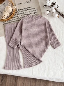 SHEIN Playful Pals 女嬰春夏秋冬休閒親子套裝 T-shirt，不對稱套頭長袖高領刷毛淺粉色羅紋布料 3D 花朵 - 粉色 - 查看 2
