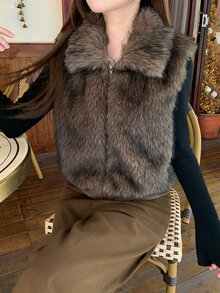 DAZY Women's Solid Color Fashion Versatile Winter Faux Fur Coat - Brown - View 4