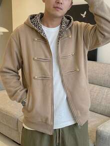 DAZY Sweatshirt Hoodie Pria Warna Cokelat Muda dengan Lapisan Termal untuk Musim Gugur/Dingin, Dilengkapi Hiasan Kancing Logam di Dada - Unta - View 6