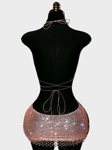 SHEIN DivaQ 女款 2 件組派對套裝，音樂節魚網亮片裝飾亮面掛脖上衣與裙子，適合度假派對穿搭 - 藕粉色 - 查看 2