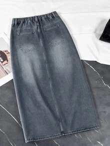 GlowEve CURVE Plus Size Women's Casual Denim Skirt With Pocket And Button Design - Blue - View 3