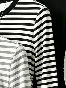 青少年女孩學院風圓領長袖內搭3件組，學生側抽褶腰部短版條紋與素色上衣，灰色/白色條紋、黑色/白色條紋、經典純黑色，高彈性柔軟舒適面料，適合學校、通勤、日常穿著，秋冬疊穿，百搭長袖T恤 - 彩色 - 查看 5