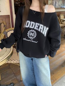 DAZY Women's Letter Print Asymmetrical Shoulder Drop Sleeve Casual Loose Sweatshirt - Black - View 4