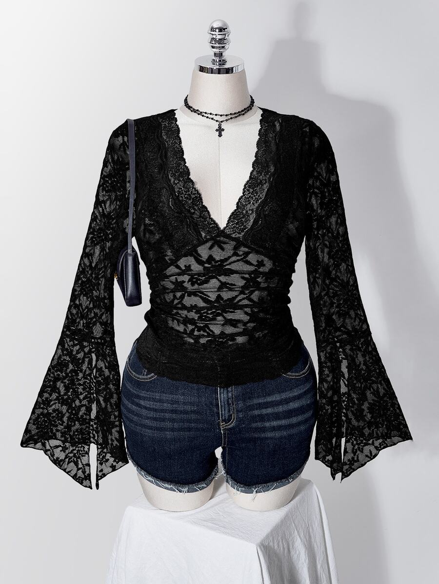 SHEIN ICON ملابس علوية نسائية مقاس كبير بتصميم دانتيل مرقع وملمس مخملي أسود - الأسود - مشاهدة 1