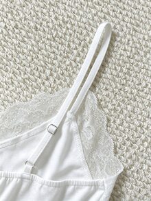 IslaSuriya Women's Solid Color Lace Patchwork Fitted Camisole Tank Top, Versatile For Daily Wear - White - View 3