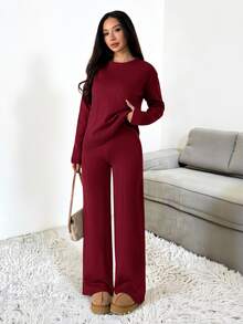 SHEIN PETITE 女款純色圓領長袖毛衣搭配長褲休閒正裝套裝，秋冬款 - 酒紅色 - 查看 8
