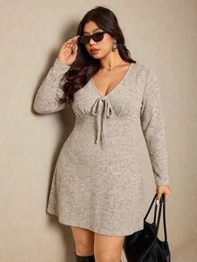 Elaquor Plus Size Women's V-Neck Solid Color Fashion Casual Dress - Apricot - View 3