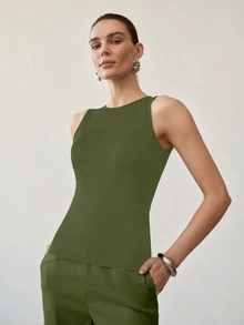 MOTF PREMIUM ROUND NECK SLIM FIT TANK TOP - Green - View 5