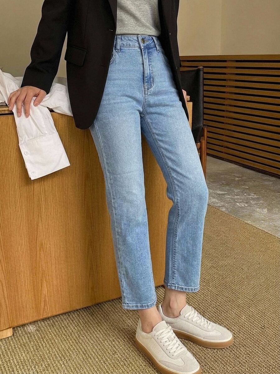 DAZY 女款修身優雅修身腿部休閒牛仔褲 - 淺色水洗藍 - 查看 1