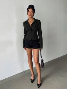 Aloruh 女款優雅通勤辦公室海軍藍白條紋長袖收腰百褶襯衫，女款辦公室襯衫，女款辦公室穿搭 - 黑與白 - 查看 6