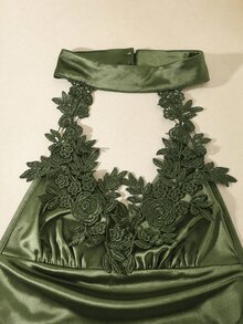 GlowEve 女款黑色緞面細肩帶迷你洋裝，蕾絲飾邊，抓皺腰部，修身剪裁，優雅派對夜店穿搭 - 軍綠色 - 查看 4