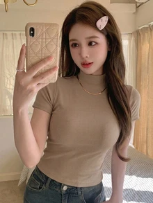 DAZY 女款素色修身百搭日常短袖T恤 - 卡其色 - 查看 5