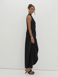 MUSEYN Black Satin One Sleeve Asymetric Hem Midi Dress - Black - View 4
