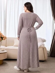 Al Najma Plus Size Women's Casual Sweetheart Neckline Long Sleeve Lace Patchwork Button Design Arabian Dress - Dusty Pink - View 2