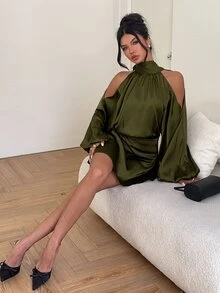 Aloruh 女款新品純色長袖迷你洋裝 燈籠袖設計 A字版型 派對夜生活約會穿搭 優雅性感 咖啡棕色 秋冬 - 軍綠色 - 查看 6