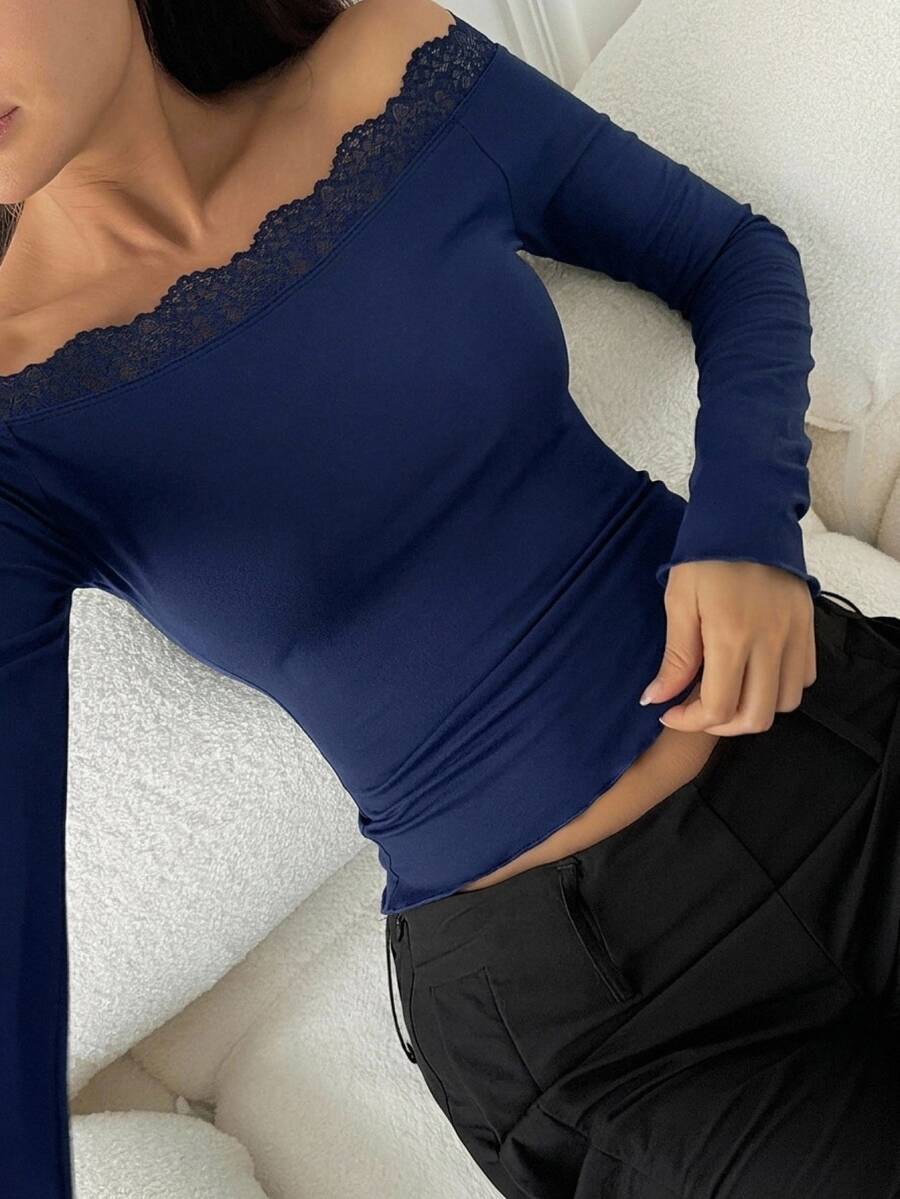 DAZY 女款蕾絲拼接方領優雅套頭T恤 秋季 - 藍色 - 查看 1