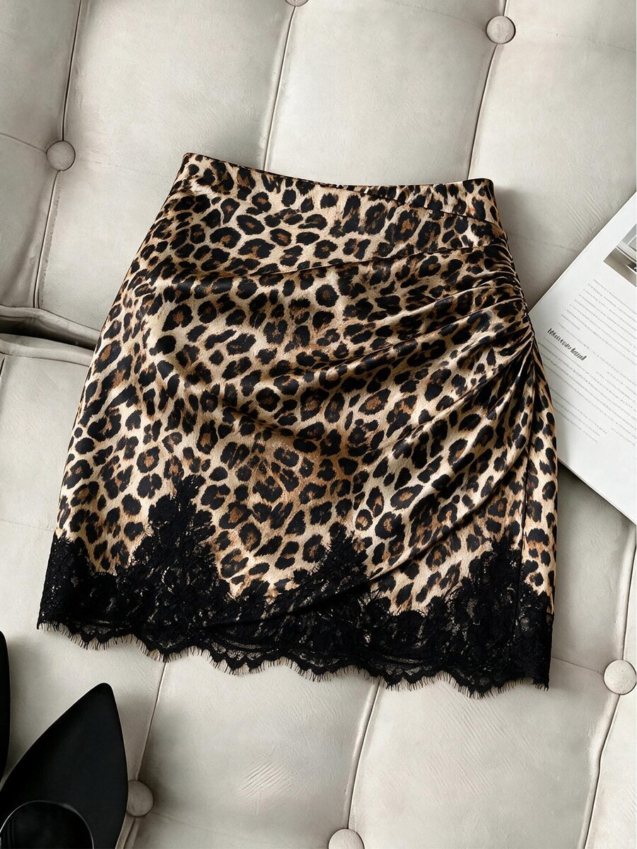 GlowEve CURVE Plus Size Women's Hot-Selling Elegant Classic Leopard Print Lace Patchwork Sexy Fitted Party Short Bodycon Skirt, Minimalist Asymmetrical Ruched Design, Suitable For Party Club Gathering Evening Date Outfit - Multicolor - View 1