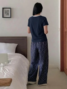 DAZY 2件組花卉圖案拼色拼接女款睡衣套裝 - 藏蓝色 - 查看 2