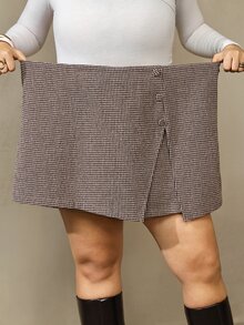 SHEIN CURVE+ تنورة قصيرة نسائية بمقاس كبير بنقشة هوندستوث مع فتحة جانبية وتصميم أزرار أنيق - الأسود - مشاهدة 4