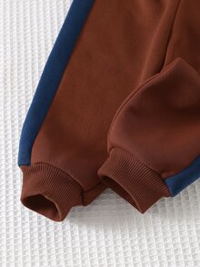 Cozy Pixies 兒童小男孩拼色圓領長袖套頭上衣秋冬款與鬆緊腰長褲兩件套 - 彩色 - 查看 5