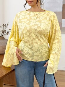 SHEIN Frenchy Kaos Elegan Ukuran Besar, Kain Jacquard Bertekstur dengan Lengan Lonceng Lebar - Kuning - View 6