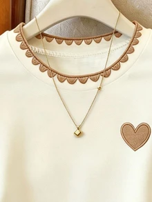 Franclia 女款大尺碼外套上衣，夏季新款，杏色，狗牙紋，刺繡愛心棕色，修身收腰，度假穿搭，女款大尺碼短袖T恤 - 杏色 - 查看 3