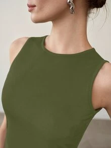 MOTF PREMIUM ROUND NECK SLIM FIT TANK TOP - Green - View 4
