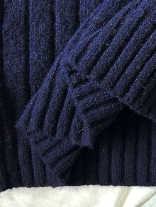 SHEIN 兒童青少年女孩海軍藍學院風騎士刺繡羅紋針織V領修身套頭長袖毛衣韓系大學風秋冬款 - 藏蓝色 - 查看 4
