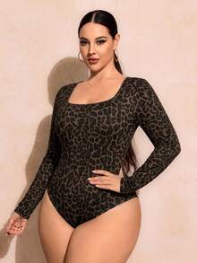 SHEIN SXY بودي سوت ملابس شارع بطبعة نمر وأكمام طويلة مقاس كبير - متعدد الألوان - مشاهدة 6