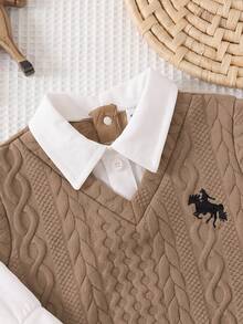 SHEIN 新生兒騎士刺繡 2 合 1 上衣與長褲休閒套裝 - 卡其色 - 查看 7