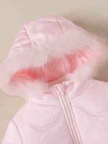 SHEIN 女嬰編織可愛粉色絎縫連帽人造毛飾邊加厚外套，適合秋冬穿著 - 粉色 - 查看 3