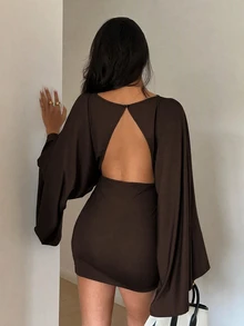 Aloruh 女款秋冬寬鬆下擺喇叭袖露背迷你洋裝 - 咖啡 - 查看 8