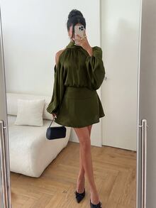 Aloruh 女款新品純色長袖迷你洋裝 燈籠袖設計 A字版型 派對夜生活約會穿搭 優雅性感 咖啡棕色 秋冬 - 軍綠色 - 查看 5
