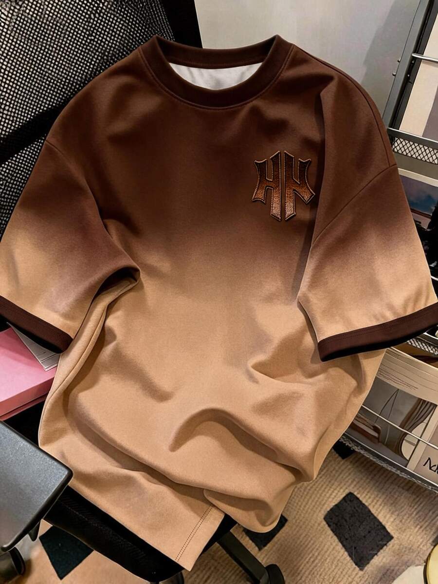 Manfinity Hypemode 美式復古白綠漸層印花圖案T恤,男女款夏季街頭穿搭圓領短袖上衣,適合度假、返校季 - 彩色 - 查看 1