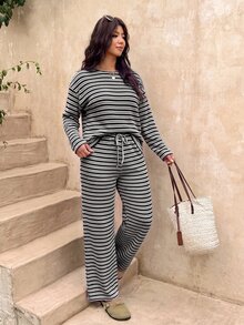 SHEIN Frenchy 大尺碼女款條紋長袖上衣與長褲休閒日常兩件套，適合秋季/冬季休閒日常外出與居家穿著 - 彩色 - 查看 3