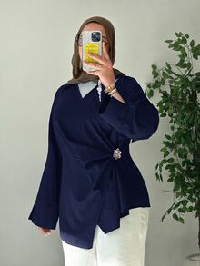 Solavon Plus Size Minimalist Metal Buckle Ruched Asymmetrical Hem Shirt - Navy Blue - View 7