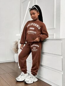 SHEIN Tween女孩口號印花寬鬆圓領連帽衛衣與修身運動長褲套裝，麻灰棕色秋季休閒校園開學舒適款 - 棕色 - 查看 7