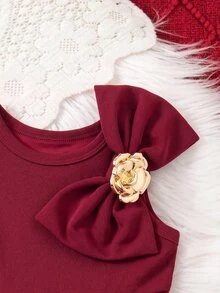 SHEIN فستان بناتي صغير باللون البرغندي مع أزرار زخرفية وفيونكة كبيرة وخصر مطاطي، مناسب لحفلات المساء والكريسماس والزفاف - عنابي اللون - مشاهدة 4