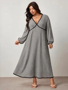 Enliva Plus-Size Women's Long-Sleeved Plaid Midi Dress, Black And White Color Scheme Apple,Rounded Body - Black and White - View 3